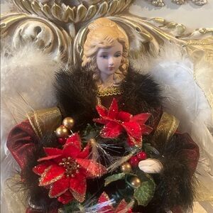NWT Roman Elegant Holiday Light Up Angel Tree Topper with Red and Gold Accents